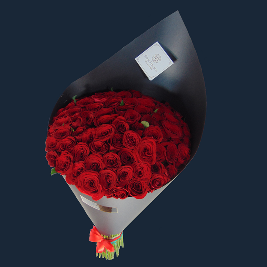 Ramo de 100 Rosas: Amor en Grande con Envoltura Personalizable 🌹🎀